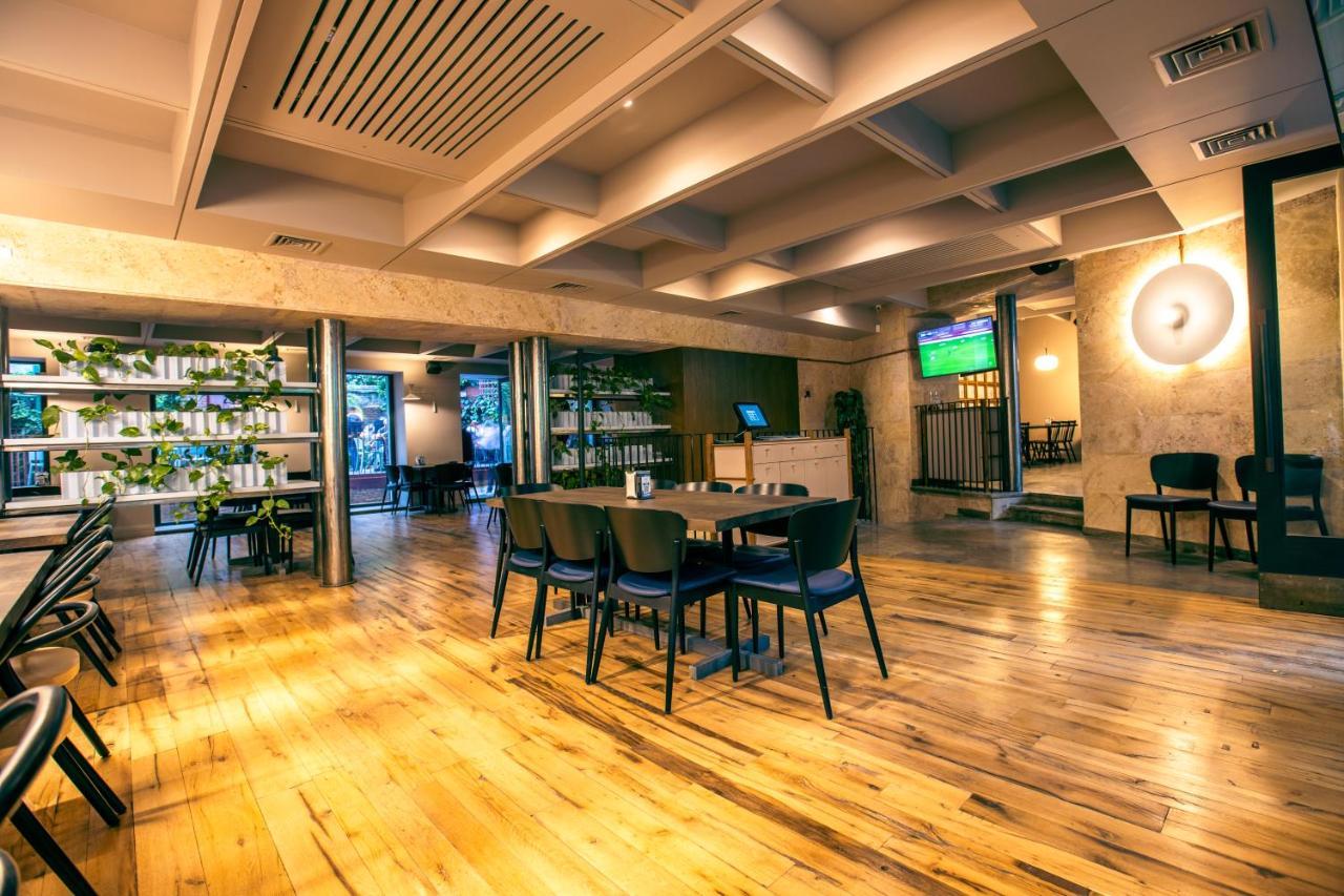 Hotel Zeg Τυφλίδα Εξωτερικό φωτογραφία